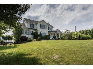 393 Woodhouse Ave, Wallingford, CT 06492
